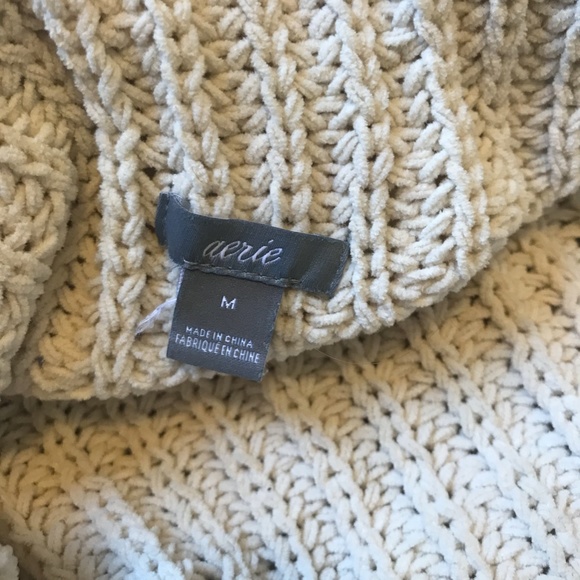 Aerie Oversized Turtleneck - Picture 4 of 4